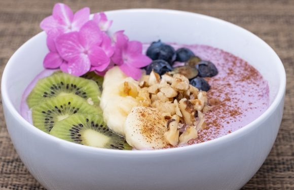 Vitamin Bee ® 🌙and ⭐Blueberry Banana Breakfast Bowl
